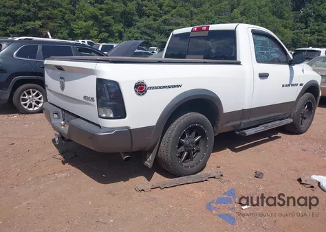 2011 Dodge Ram 1500 z USA, uszkodzony, nr VIN 3D7JV1ET0BG602741